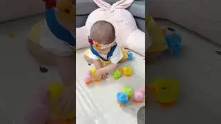 👶 Baby Clothing & Feeding Essentials 2025 | Cute Baby Fashion with Mom 💕