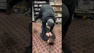 Closing time at the castle! #retro #retrogames #retrogamestore #asmr