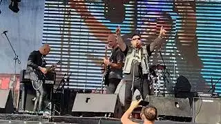 Atravesando todo l&iacute;mite (cover Hermtica)