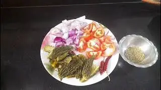 यह रेसिपी बार बार बनाने को मन करेगा /Karaila Sabji/Karaila Sabji Kaise Banate Hain 