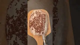 #sourdought #sourdoughtbread #chiaseeds #linseed #pumpkinseed #piano #flowers #love #music #food