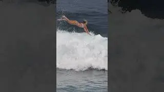 Siena Gets A Really Fun Wave At Uluwatu #surfersofbali #surfingbali #surfers
