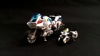 Stop Motion Review 080e - Groove - Combiner Wars Defensor Part 5