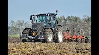 Ploegen met een nieuwe Valtra N154