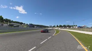 Bugatti VGT vs Tomahawk R vr