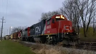 CN 4923 leads a Local through Summit IL
