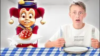 WIJ TESTEN AL HET ETEN VAN  DE EFTELING!🍟🍕