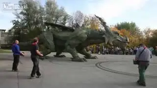 Робот дракон