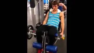 Training Wesley Stromberg from Emblem 3 on their #BANDLIFE TOUR. Leg extension drop sets