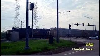 CSX Train Heading North Through Plainfield, Illinois