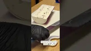 Marionberry Pie Ice Cream Cutting!🔪🍦🥧Tillamook Creamery Exclusive Interactive Ice Cream Tour #fyp