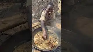 Primitive Life in the Forest #Hadzabe #PrimitiveLife #ForestLife #shorts