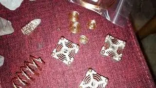 Orgone jewels - Metal wrapping crystals after smudging and tuning !