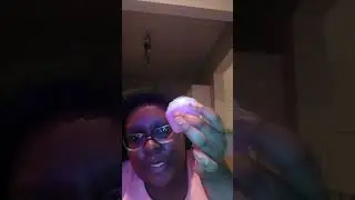 Holler & Glow 🧁 Bath Bomb Review