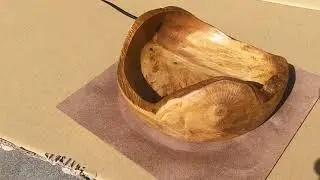 Turning a natural edge bowl from Live Oak
