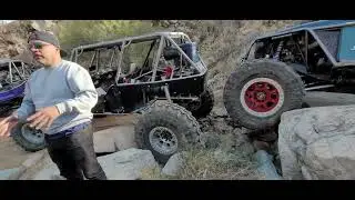 between obstacles,  Bumblebee Az 1.2024