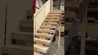 X-Vision Oak Staircase in Assembly | Chunky Treads on Oak Central Spine