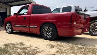 Помогите этому Turbo Silverado набрать немного мощности с помощью комплекта переворота, руля Cal-...
