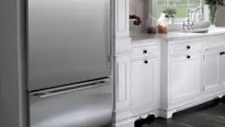 SUB-ZERO ICE MAKER&mdash;EASY ADJUSTMENT OF ICE SIZE