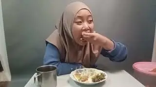 Markidang eseng genjer ala emak