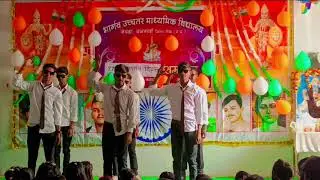 Funny dance 😂 class group😁Happy republic day dear friends 💖#independenceday #song #26january #viral 