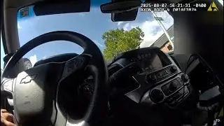 BODYCAM | Депутат шерифа Флориды направил пистолет на мужчину, заправлявшего бензин, приняв колон...