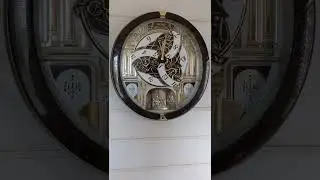 the 2022 Seiko Christmas  Clock