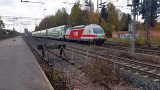 [VR] Sm5-33, Sr2-3242 and Sr2-3229, Tikkurila station