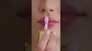 Lesk, kter&yacute; mluv&iacute; za v&scaron;e ✨  #dermacol #beauty #lipoil