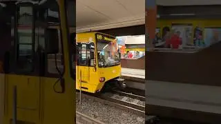 Stadtbahn Stuttgart TW 4196 Typ DT 8.S (general&uuml;berholt) als U9 #tramspotting