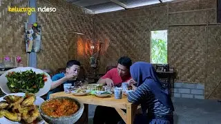 mulai menanam di lahan baru || tumis daun pepaya, ayam goreng, lalapan,sambel tomat, makan bersama