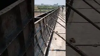 Road का Crash Barrier कैसे बनातें हैं  &middot; REINFORCE - Civil Engineering