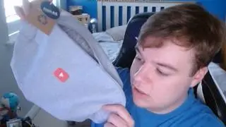 YouTube прислал мне этот загадочный пакет...