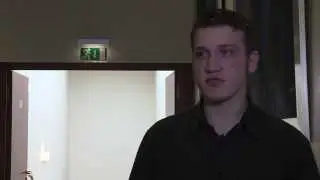 Interview mit einem Auszubildenden zum Hotelfachmann an seinem 1. Tag
