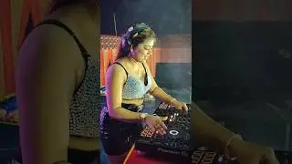 Dj Night Party At Tripura  Stage Program 😊☺️#djjennykolkata #viral #femaleartist #djnight