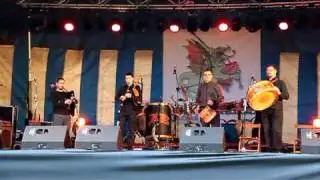 (28/34)FOLKOMILLAS 2010-grupo,LUVAS VERDES(1/3)