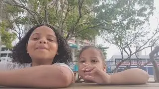 Criando historinhas com minha irm&atilde; lunna