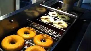 Hello Brooklyn x Be Street Playground - Merveilleux Donuts
