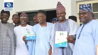 Sen. Amosun Purchases APC Presidential Nomination Form