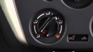 2016 NISSAN Versa Note - Heater and Air Conditioner