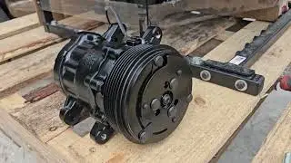 Как установить кронштейн компрессора кондиционера Coyote Swap Sanden SD7 5.0L