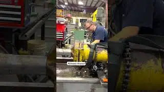 Dismantling a Hydraulic Cylinder #hydraulics #mechanic #manufacturing
