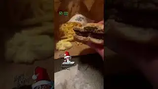 Gremlin Burger Midnight Coaster Snack! Freddy goes to Movie Park Studio Tour