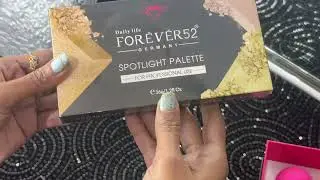 Inboxing forever52 highlighter and pac beauty blender
