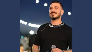 موال اقول وقـد ناحت بقربي حمامة