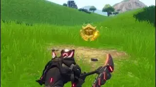 FORTNITE BR- WEEK 8 BATTLESTAR LOCATION, search between a...