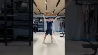 Bar Overhead Lunge Rotation