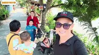 Đường v&ocirc; nh&agrave; chi Ch&iacute;nh quanh co ,Ngoại Minh Hiếu mua g&igrave; đ&ugrave;m đề s&aacute;ch về qu&ecirc; 