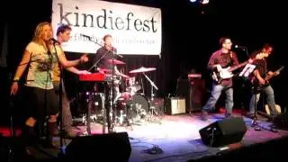 Central Services Board of Education - Ice Ages Are Fun! (Live at Kindiefest 2011)