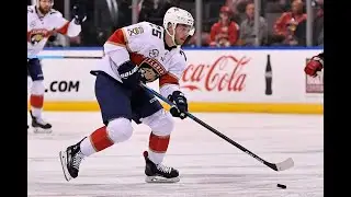 Brassard Signs with Flyers, Rask Still Intends to Return to Bruins